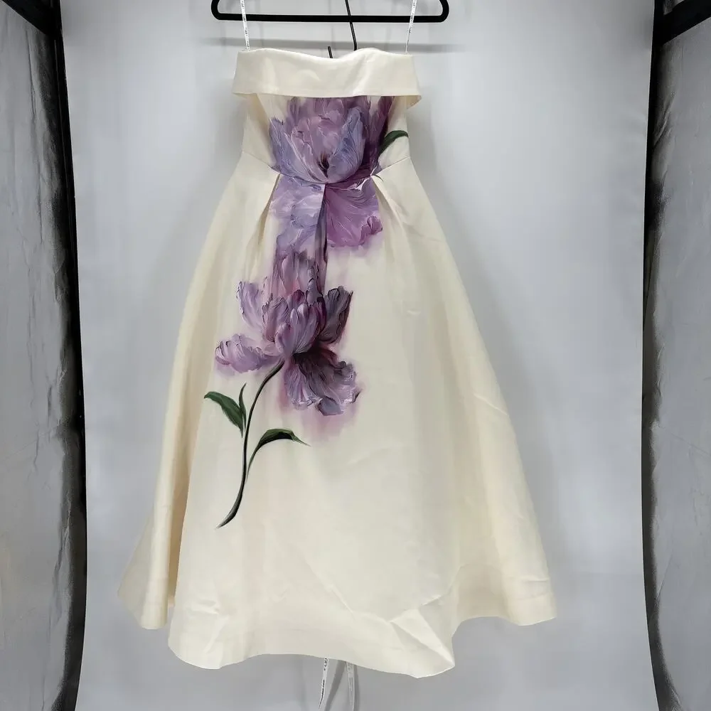 Elegant Floral Strapless Dress - Picture 4 of 13